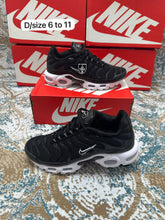 Load image into Gallery viewer, Shoes