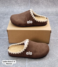 Load image into Gallery viewer, Slipper