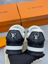 Load image into Gallery viewer, Shoes