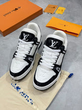 Load image into Gallery viewer, Shoes