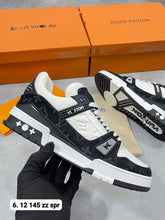 Load image into Gallery viewer, Shoes