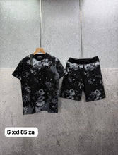 Load image into Gallery viewer, Tshirt