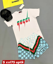 Load image into Gallery viewer, T-shirt