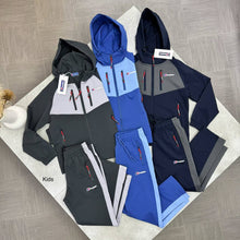 Load image into Gallery viewer, Tracksuit