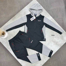 Load image into Gallery viewer, Tracksuit