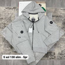Load image into Gallery viewer, Tracksuit