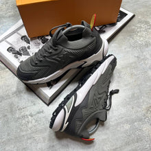 Load image into Gallery viewer, Shoes