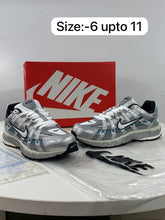 Load image into Gallery viewer, Shoes
