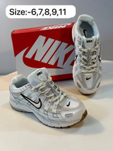Load image into Gallery viewer, Shoes