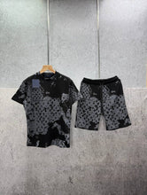 Load image into Gallery viewer, Tshirt