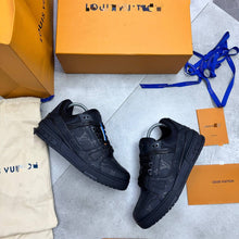 Load image into Gallery viewer, Shoes