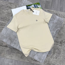 Load image into Gallery viewer, T-shirt