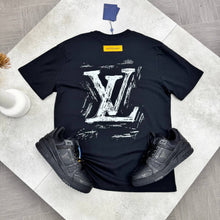 Load image into Gallery viewer, T-shirt