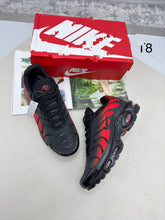 Load image into Gallery viewer, Shoes