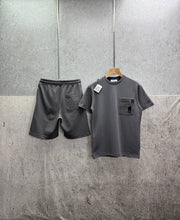 Load image into Gallery viewer, Tshirt