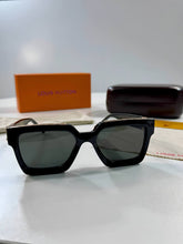 Load image into Gallery viewer, Sunglass