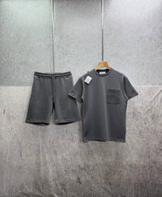 Load image into Gallery viewer, Tshirt