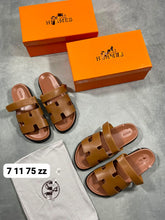 Load image into Gallery viewer, Slipper