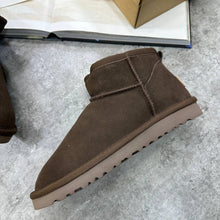 Load image into Gallery viewer, Shoes