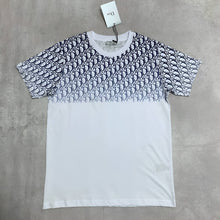 Load image into Gallery viewer, T-shirt