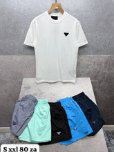 Load image into Gallery viewer, Tshirt