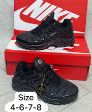 Load image into Gallery viewer, Shoes
