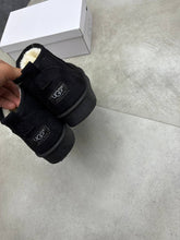 Load image into Gallery viewer, Shoes
