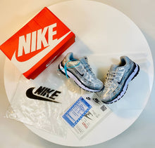 Load image into Gallery viewer, Shoes