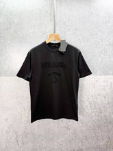 Load image into Gallery viewer, Tshirt