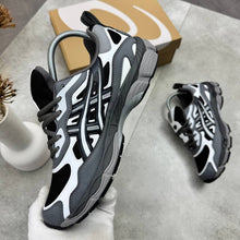 Load image into Gallery viewer, Shoes