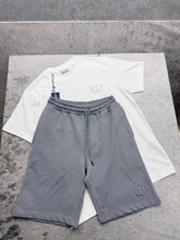 Load image into Gallery viewer, T-shirt