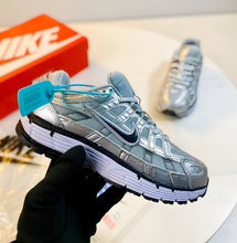 Load image into Gallery viewer, Shoes