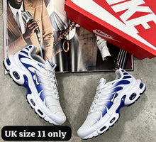 Load image into Gallery viewer, Shoes