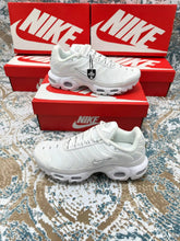 Load image into Gallery viewer, Shoes men
