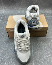 Load image into Gallery viewer, Shoes