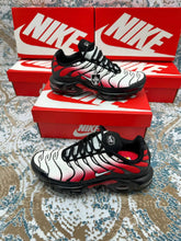 Load image into Gallery viewer, Shoes men