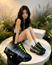 Load image into Gallery viewer, Shoes