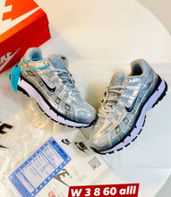 Load image into Gallery viewer, Shoes