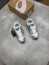 Load image into Gallery viewer, Shoes