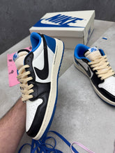 Load image into Gallery viewer, Shoes