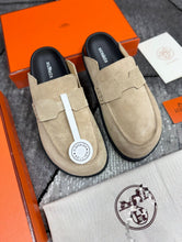 Load image into Gallery viewer, Slipper