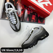 Load image into Gallery viewer, Shoes