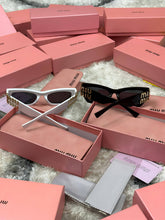 Load image into Gallery viewer, Sunglass