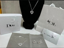 Load image into Gallery viewer, Necklace