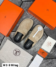 Load image into Gallery viewer, Slipper