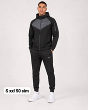 Load image into Gallery viewer, Tracksuit men