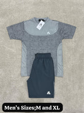 Load image into Gallery viewer, Tshirt
