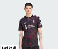 Load image into Gallery viewer, T-shirt