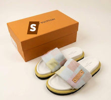 Load image into Gallery viewer, Slipper women