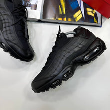 Load image into Gallery viewer, Shoes